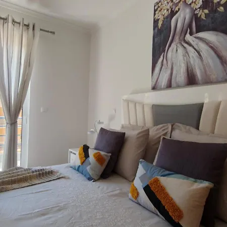 Apartament Luar *