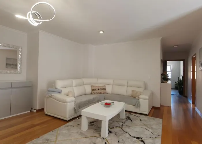 Luar * Ribeira Brava